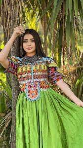 Vestido afgano colorido hecho a mano transpirable de calidad superior en MOQ bajo en todos los tamaños y colores personalizables 2025 - Product Image 5