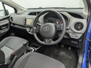 TOYOTA YARIS 2017 USADO, Volante a la Izquierda/Derecha - Product Image 4