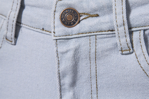 กางเกงยีนส์ทรงสกินนีสำหรับผู้ชายทรงสลิมฟิตสีพื้นทรงเพรียวบางเข้ารูปแฟชั่นล่าสุด - Product Image 2