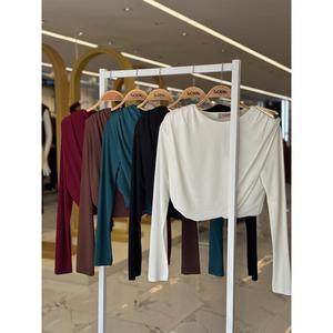 เสื้อเบลาส์ลำลอง Sandy พร้อมรายละเอียดตกแต่งผ้าถัก บ่าเสริมฟองน้ำ-3479 - Product Image 2