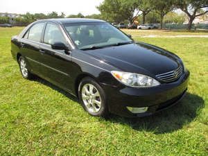 Toyota Camry XLE 2005 / Disponible à la vente avec faible kilométrage, moteur essence / Véhicule d'occasion en excellent état et sans accident, aucun problème. - Product Image 4