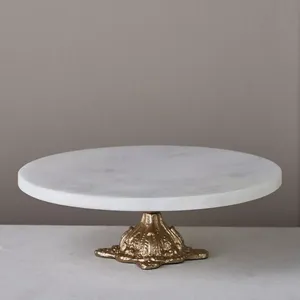 แท่นวางเค้กหินอ่อนพร้อมฐานโลหะสีทองสำหรับจัดแสดงขนมหวานสำหรับงานเลี้ยงวันเกิดงานแต่งงาน - Product Image 1