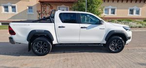 Toyota HiLux Double Cab 4x4 Modèle Aspire D-4D 2023 avec intérieur en cuir foncé conduite à gauche et traction intégrale - Product Image 2
