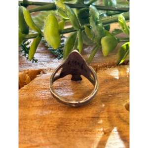 Anillo de Plata de Ley con Turquesa Kingman, Talla 9.75, Joyería Geométrica Hecha a Mano en Navajo con Piedras Preciosas - Product Image 5