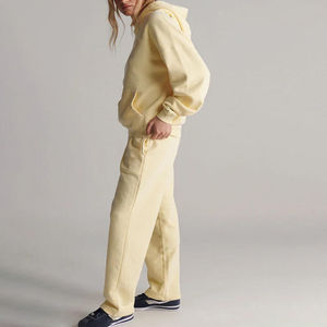 Venta al por mayor de las señoras de algodón polar Sudadera con capucha Jogger dos piezas Conjunto personalizado 3D Puff estampado chándales para las mujeres - Product Image 3