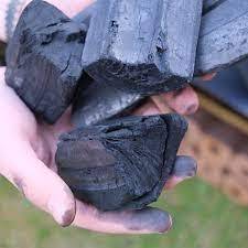 Vente de gros de charbon de bois dur noir pour barbecue-pour grillades en plein air - Product Image 5