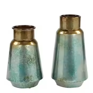 Vases en métal modernes au design élégant Supports de fleurs de qualité supérieure pour la décoration intérieure de luxe pour le mariage-Impex - Product Image 3