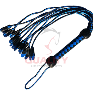 แส้เฆี่ยนที่แข็งแรงมาพร้อมกับสายยาวที่ยืดหยุ่นได้มือจับเรียบและสายรัดข้อมือที่ออกแบบมาเพื่อความมั่นใจในการตีและสวมบทบาทสนุกสนาน - Product Image 1