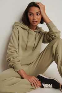 Sweat à capuche pour femme OEM personnalisé à épaules tombantes plaine 100% coton pull sweat décontracté Streetwear coupe ample sweats à capuche pour femme - Product Image 3