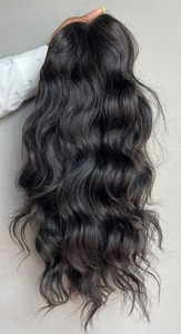 Perruque Ondulée Vierge Indienne Premium 100% Cheveux Humains Non Traités, Sans Nœuds et Pleine de Brillance Naturelle. - Product Image 4