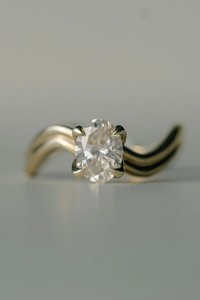 Lujo forma ovalada diamante doble banda solitario Compromiso 14K anillo nupcial boda joyería venta al por mayor venta directa ODM exportación - Product Image 3