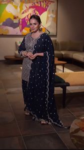 Elegante Foux Gorgette Fusion Ensemble Top a medida con intrincada Secuencia de hilo M XL XXL con margen 3XL en venta al por mayor - Product Image 2