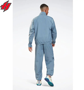 2023กันเหงื่อผ้าไนลอนชุดกันลมชุดวอร์มสำหรับผู้ชายชุดวอร์มกันลมกำหนดได้เอง - Product Image 4