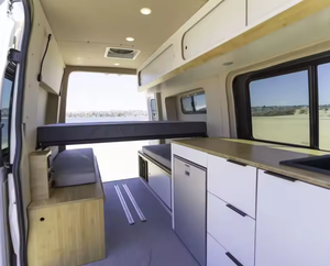 Mercedes-Benz Sprinter 2500 4x4 Diesel V6 4WD SUV d'occasion 2022, conduite à gauche/droite, cuir, transmission automatique, haut de gamme - Product Image 4