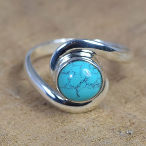 Élégante bague en argent sterling 925 bleu turquoise bohème pierre de naissance de décembre cadeau pour les bijoux de fête de la Saint-Valentin - Product Image 1