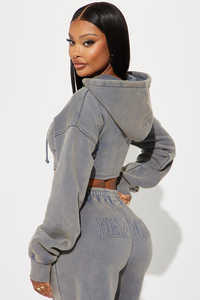 ชุดวอร์มผู้หญิงผ้าฝ้ายลำลองฤดูใบไม้ร่วงเสื้อครอปซีดจางเสื้อกีฬาสีเทาลายตัวอักษรขนาดพิเศษโลโก้ออกแบบได้ตามต้องการ - Product Image 5