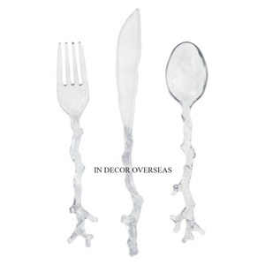 ชุดมีดช้อนและมีดพื้นบ้านทำจากโลหะเงางามมีด้ามจับดีไซน์ทันสมัย - Product Image 1