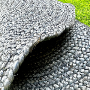 Tapis en jute fait main au design moderne, tapis en fibres naturelles pour les intérieurs contemporains - Product Image 4