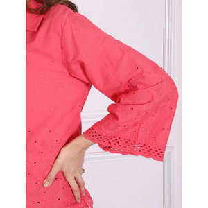 Camisa Vintage de Verano en Algodón Verde con Detalles Schiffli, Mangas Acampanadas y Tinte Liso para un Look Femenino y Fresco - Product Image 4