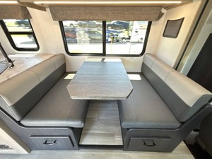 Proveedor Verificado de 2025 Fo rest River Fo rester 3051SF - Product Image 3