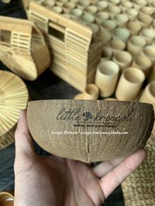 Tazón de cáscara de coco empaquetado personalizado ecológico Características lacadas hechas a mano Logotipo grabado con láser Todo natural Asequible - Product Image 4