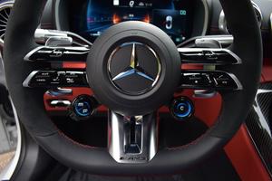 Mercedes-Benz SL AMG SL63 Cabriolet 2022 Très Propre, Essence, Transmission Automatique, Sièges en Cuir, Caméra Arrière 360° - Product Image 5