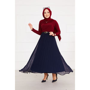Jupe hijab plissée à six plis bleu marine en mousseline de soie et organza doux - Product Image 4