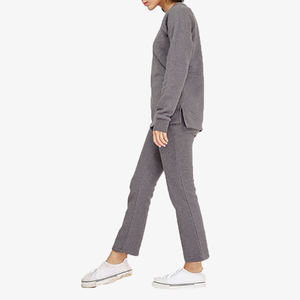 Venta al por mayor de las mujeres raglán bordado Terry cuello redondo sudadera 300g tela peso impresión Digital invierno Casual mangas completas - Product Image 2