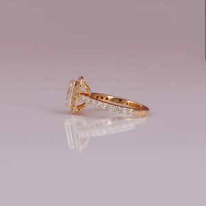 แหวนเพชรสำหรับผู้หญิงแหวนหมั้นสุดหรูสีมรกตประดับห้องแล็บ14KT ชุบทองแหวนของขวัญสไตล์อินเทรนด์ - Product Image 3