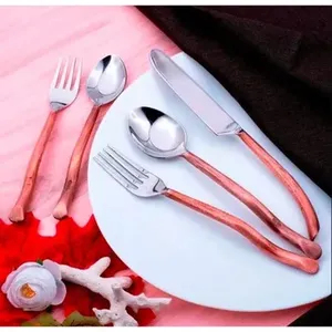 Ensemble de couverts de luxe en acier inoxydable poignée en laiton antique fini poli miroir parfait mariages et restaurants ensembles de couverts - Product Image 4