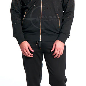 ชุดวอร์มพลอยเทียมสำหรับผู้ชายชุดวอร์มพลัสไซส์ผลิตตามสั่งผลิตจากปากีสถาน - Product Image 4