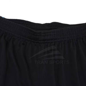 Dernier modèle Uniformes de football vierges Maillot de football 100% polyester respirant et confortable Couleur et logo personnalisés Vente à chaud - Product Image 5