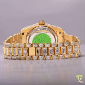 Venta al por mayor de relojes elegantes Moissanite Diamond para ropa de calle o formal disponibles para el suministro mundial de la India - Product Image 4