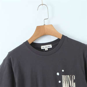 T-shirt en coton et polyester coupe ajustée imprimé de logo personnalisé de haute qualité pour femmes respirant et décontracté pour l'été - Product Image 3