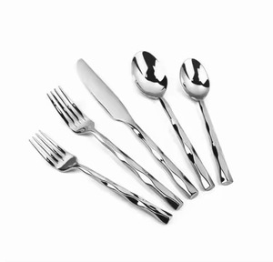 Juego de cubiertos de metal brillante de primera calidad, cuchara de acero inoxidable de lujo, tenedor, cuchillo, vajilla para una experiencia gastronómica moderna - Product Image 5