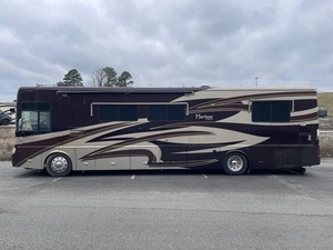 2023 2022 Used Itascas Horizon 40TD Motorhomes RVs with Aluminum Construction for Family Camping & Road Trips 4-6 Passengers - Product Image 4