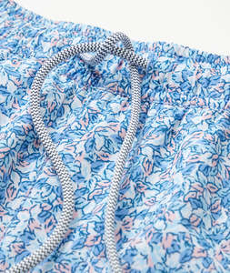 กางเกงขาสั้นระบายอากาศสำหรับผู้ชายผลิตในปากีสถานที่มีถุงเท้ากันความชื้นสำหรับยิมและตลาดออกกำลังกาย - Product Image 2