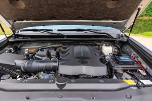 โตโยต้า 4Runner TRD Off-Road ปี 2023 เครื่องยนต์ V6 ขับเคลื่อน 4 ล้อ พร้อมระบบล็อคเฟืองท้าย และชุดแต่งออฟโรด - Product Image 6