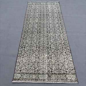 Tapis turc vintage, tapis de 3,7x9 pieds, tapis marocain gris - Product Image 1