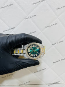 Reloj Hip Hop con Esfera Verde y Diamantes Moissanite para Hombre, Diseño de Lujo, Fabricado con Acero Inoxidable Resistente, Reloj de Pulsera Premium - Product Image 4