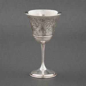 AltarElegance cáliz sagrado latón antiguo comunión copa de vino hecha a mano Vintage copa para iglesia y ceremonias espirituales - Product Image 1