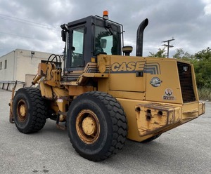 รถตักล้อยาง 621B XT ปี 1998 - เครื่องยนต์คัมมินส์ ปั๊มพาร์คเกอร์ ประสิทธิภาพสูง ทนทาน และทรงพลัง พร้อมใช้งานในไซต์งาน - Product Image 1