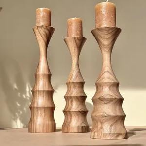 Soporte de vela de madera hecho a mano personalizado soporte de Pilar decorativo de mesa Color marrón para decoración de Navidad - Product Image 5