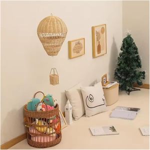 Pantalla de Lámpara Colgante de Ratán Hecha a Mano con Forma de Globo Aerostático |   Lámpara de Techo de Mimbre para Cuarto de Bebé |   Lámpara de Araña Decorativa Estilo Boho para Habitación Infantil, Recuerdo - Product Image 6
