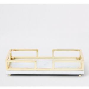 Plateau de service en aluminium, métal, forme rectangulaire, finition dorée, créatif, sous les assiettes émaillées, fait à la main, de luxe, décoratif pour la maison. - Product Image 1