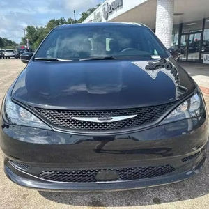 2025 asequible cChry-slerr Voy-ager LX - Product Image 1