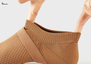 Chaussures de yoga personnalisées en maille respirante, antidérapantes, pour la danse et le ballet, à semelle souple, type chaussettes, pour l'entraînement et l'exercice, vente en gros - Product Image 4