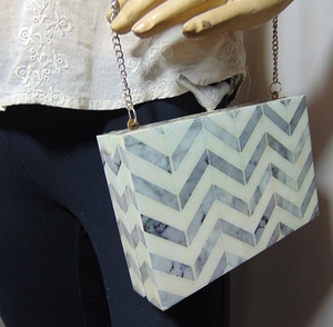 Metallic texture Indian metal <b>clutch</b> <b>bags</b> acrylic resin lucite <b>bag</b> <b>vintage</b> designs. - Product Image 5