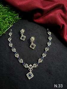 ENSEMBLE DE COLLIER DE MARIÉE EN DIAMANT AMÉRICAIN ET BOUCLES D'OREILLES CLASSIQUES ET DE HAUTE QUALITÉ ENSEMBLE DE BIJOUX DE MARIAGE POUR FEMMES DE STYLE CLASSIQUE - Product Image 2