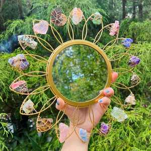 Alta demanda Espejo de pared de metal hecho a medida Diseño de flores modernas Espejo de foto de alta calidad - Product Image 6